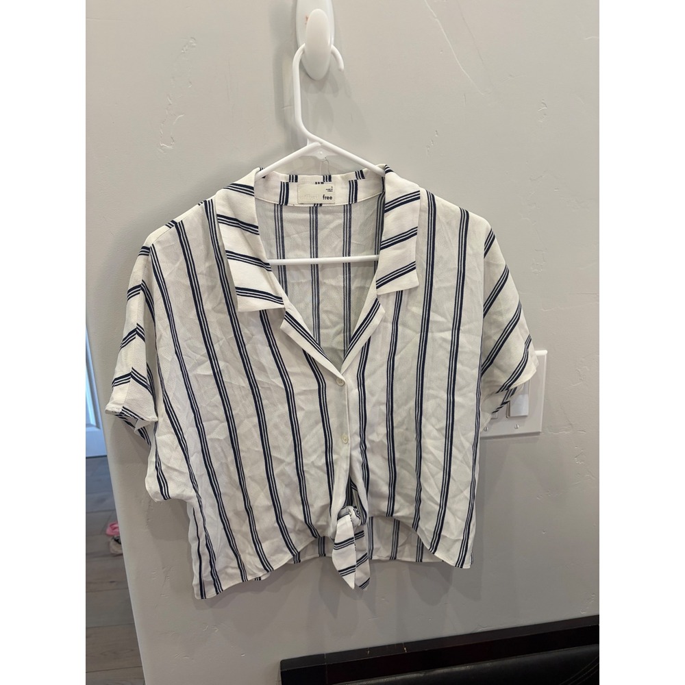 Wilfred Free Aritzia Striped Tie Front Short Sleeve Button Up Shirt Navy White S